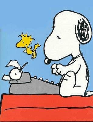 snoopy_writing-on-a-typewriter